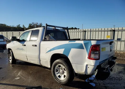 2024 Ram 1500 Tradesman z USA, uszkodzony, nr VIN 1C6SRECGXRN214067